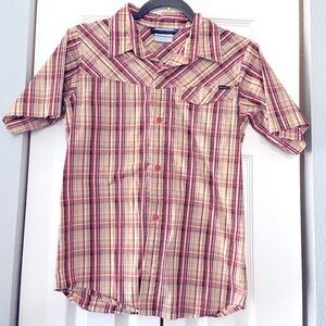 Columbia Boy’s orange and red plaid short sleeve button down shirt size L